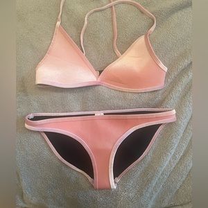 Hoaka Swimwear Bikini